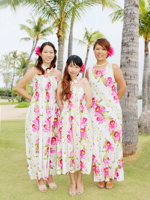 ハワイ 沖縄での結婚式ならアロハシャツ ドレスコードを徹底解説 ユニフォームに関する情報をお届けします ユニフォームタウン
