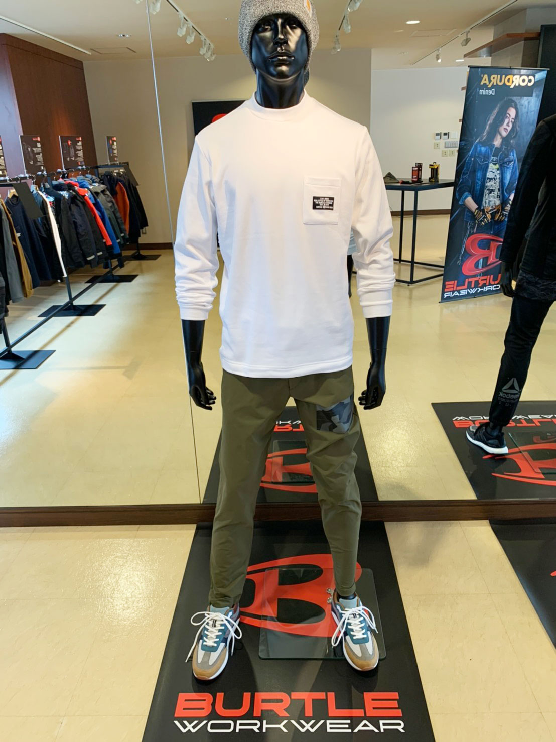 バートル4060ストレッチロングTシャツ（ホワイト）全体