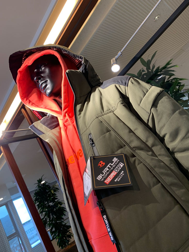 上着：バートル5270防寒ジャケット（アーミカーキ）アップ