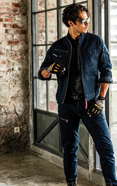 長袖ジャケット・長ズボン