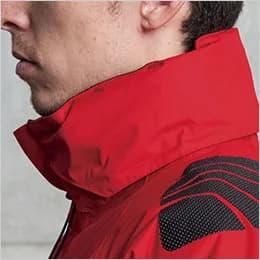 収納できるフード